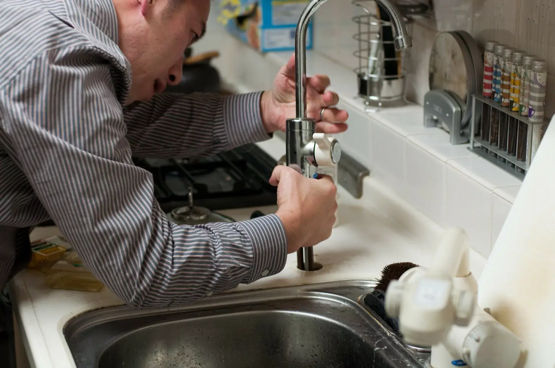 How to Select Reliable Plumbing Services for Emergency Repairs